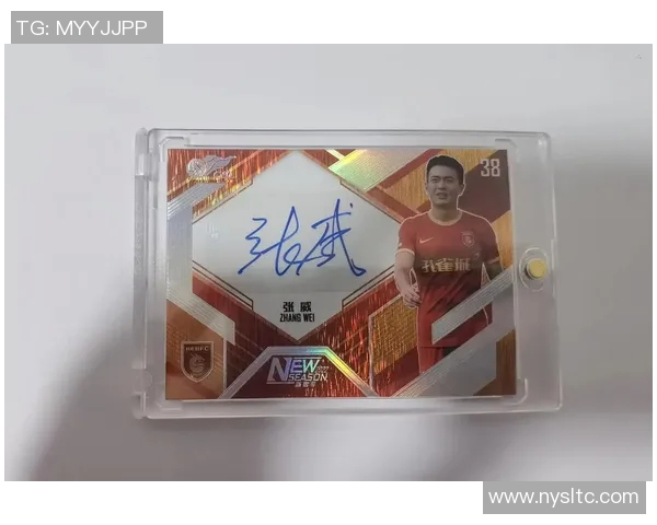 中国足球队球星卡合集揭秘：深入了解球员背后的故事与成就